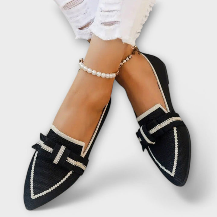 Damskie płaskie buty z designem węzła